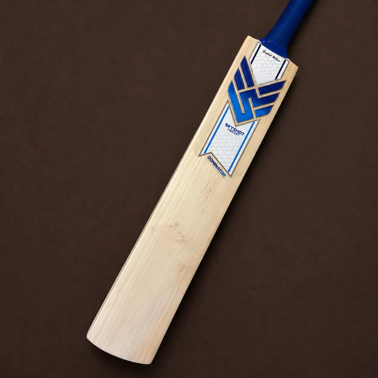 Skyshot Dominator Cricket Bat | Premium English Willow | Maximum Sweet Spot