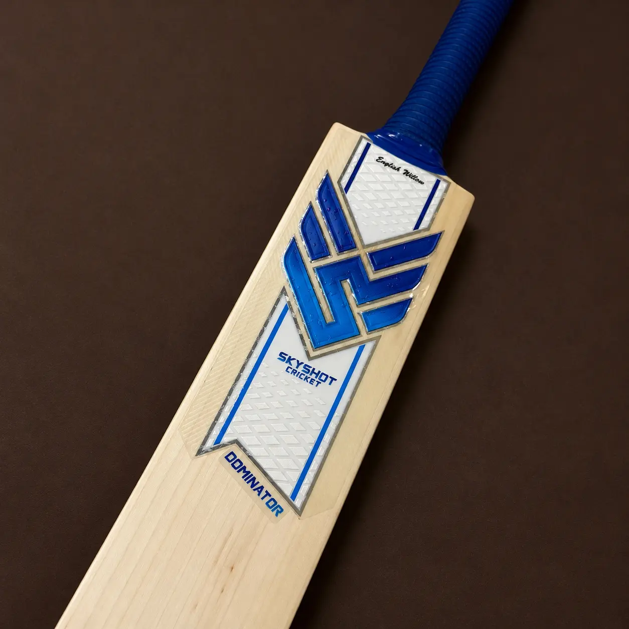 Skyshot Dominator Cricket Bat | Premium English Willow | Maximum Sweet Spot