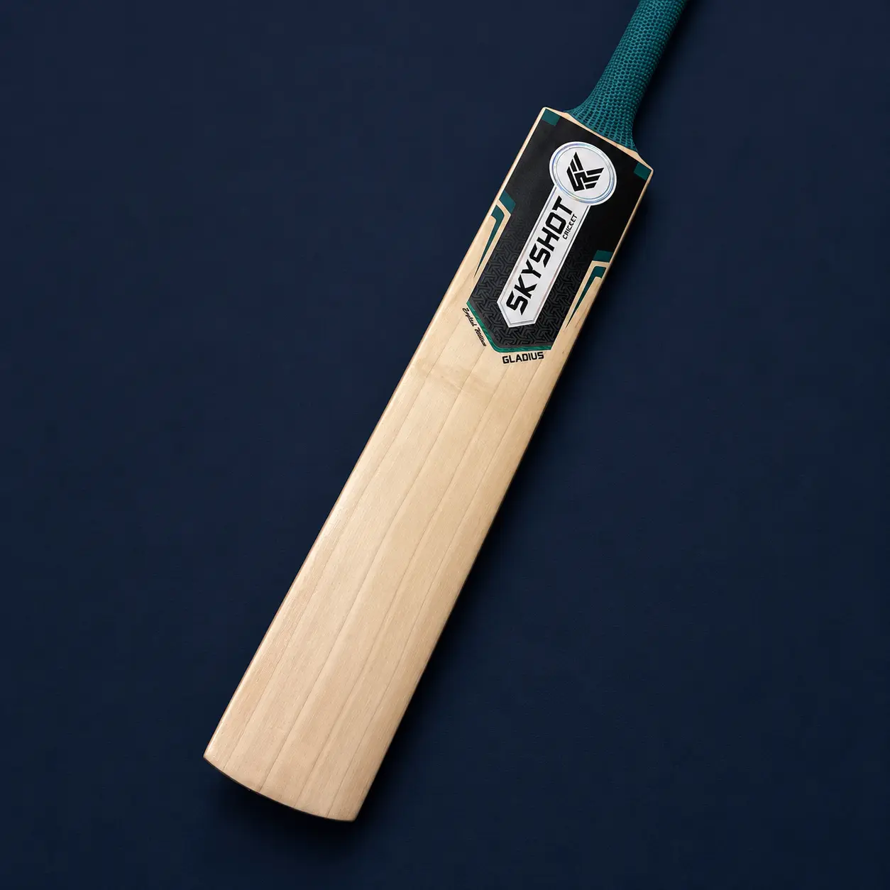 Skyshot Gladius Cricket Bat | English Willow | Impactful Beginner’s Blade