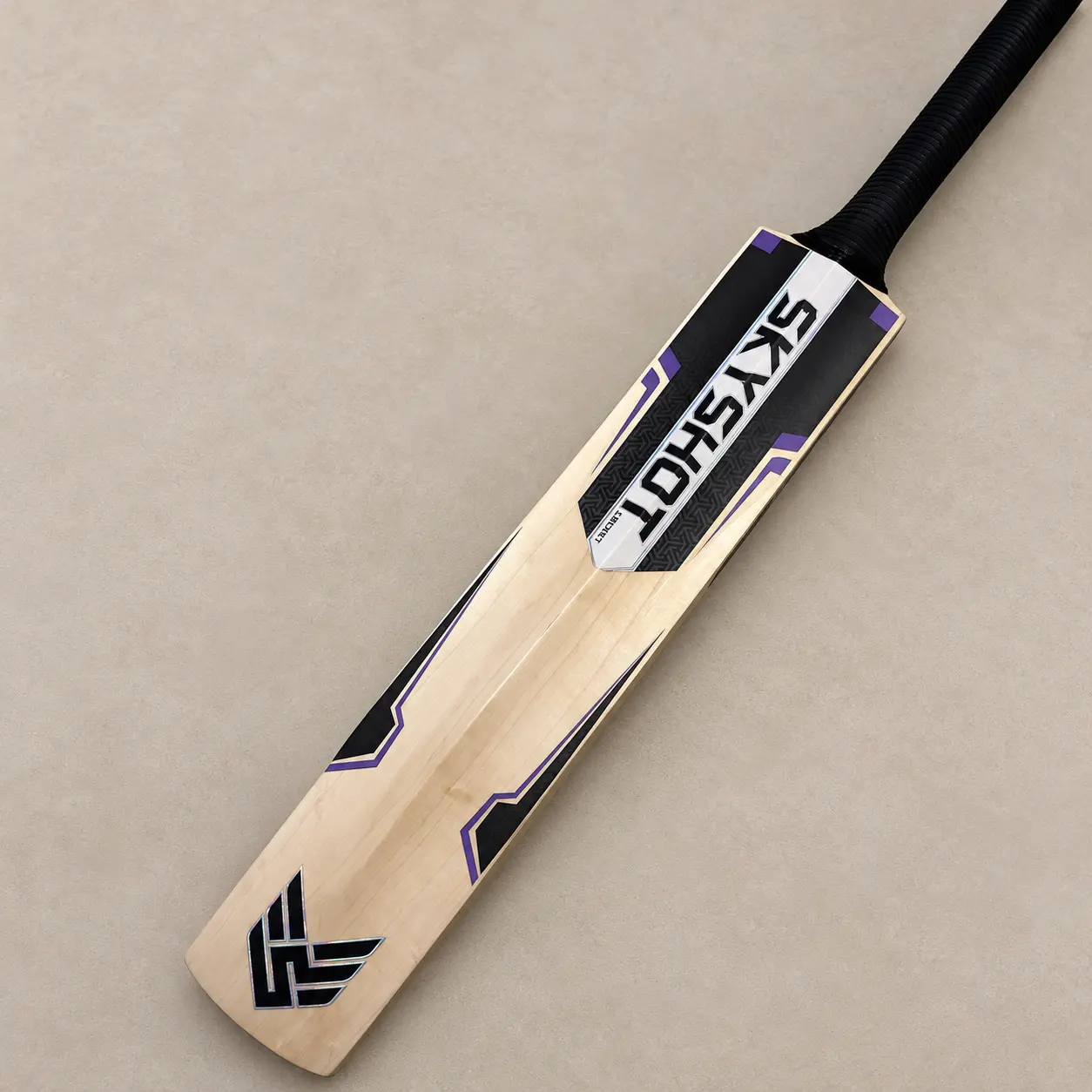 Skyshot Tizona Cricket Bat | English Willow | Maximum Power & Precision | Vintage weapon series