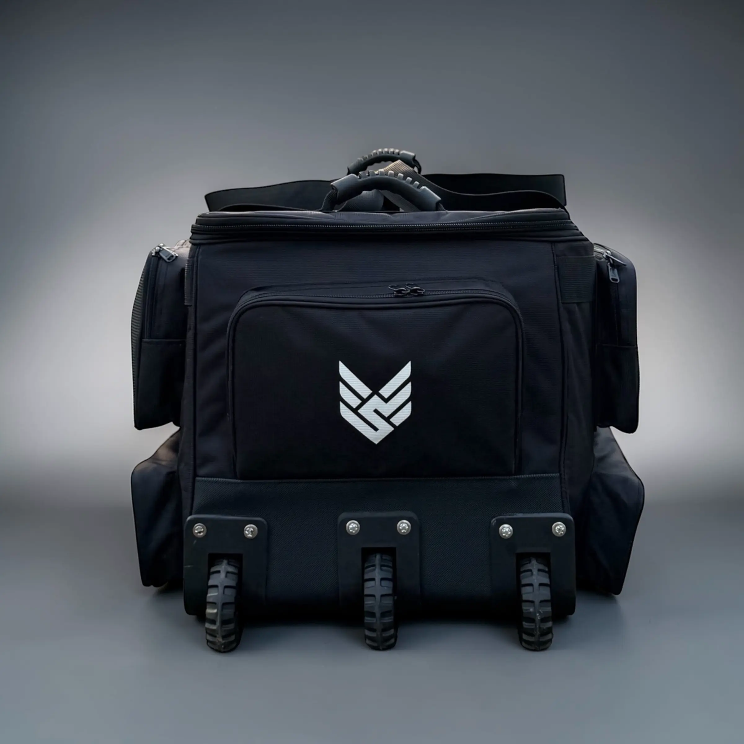 STEALTH CRICKET WHEELIE KITBAG