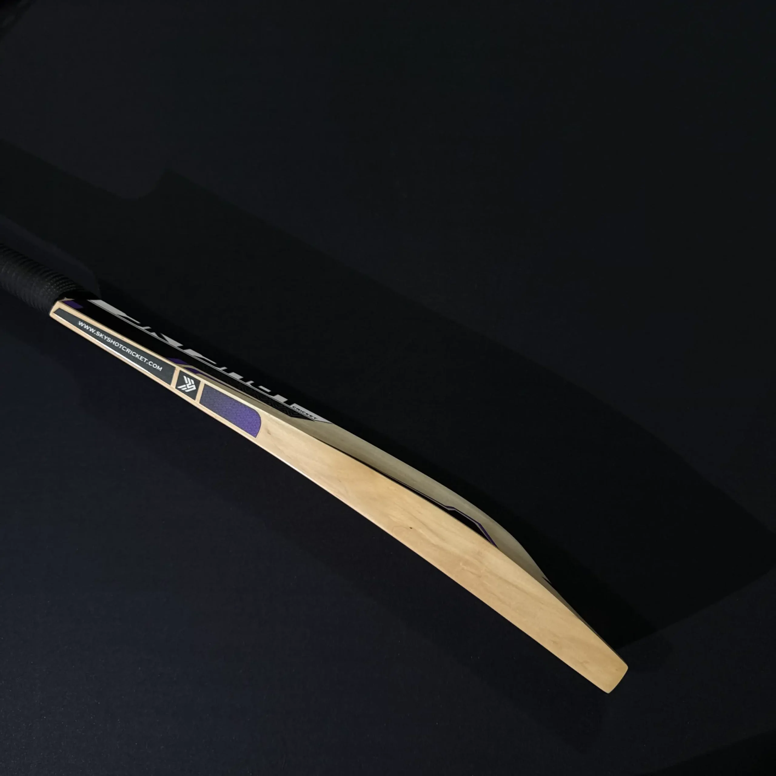 Tizona Bat 002